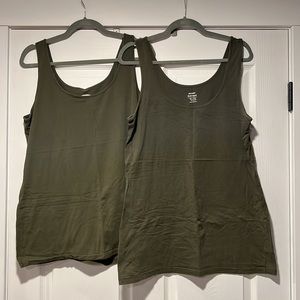 *BUNDLE (2 total)Old Navy Women’s First Layer Tanks, EUC - olive green - XL Tall